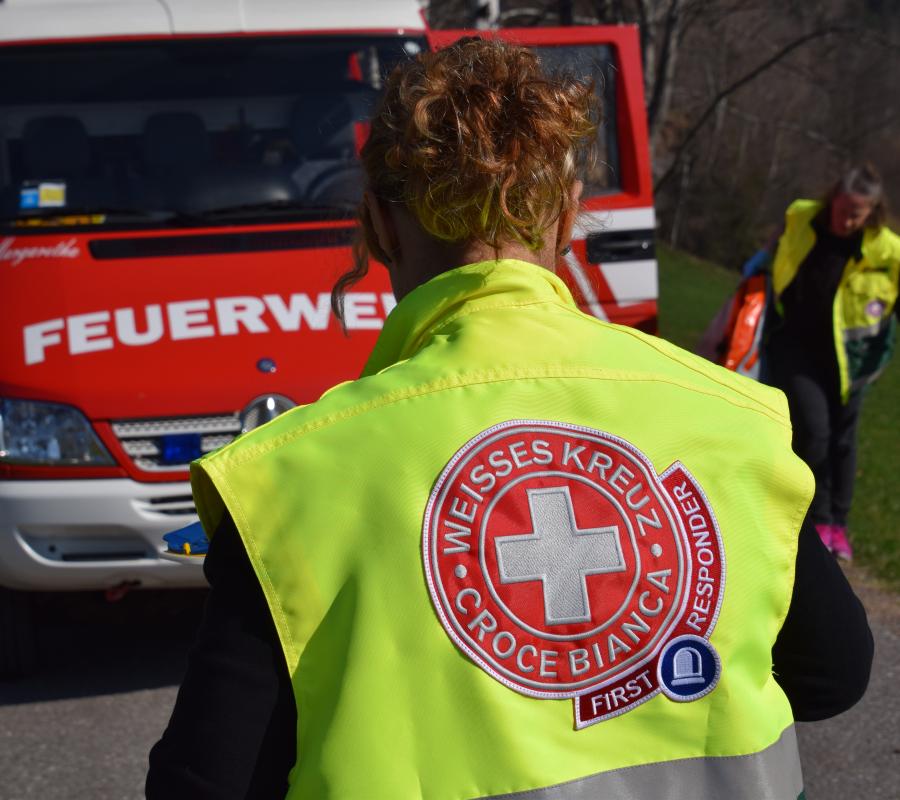 https://www.weisseskreuz.bz.it/smartedit/images/content/_published/first-responder-hafling-maerz-2017-1.jpg