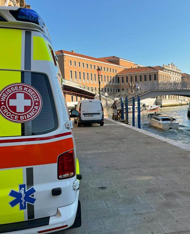 Die Freiwilligen in den Langstreckentransporten  bringen Patientinnen und Patienten sicher nach Hause